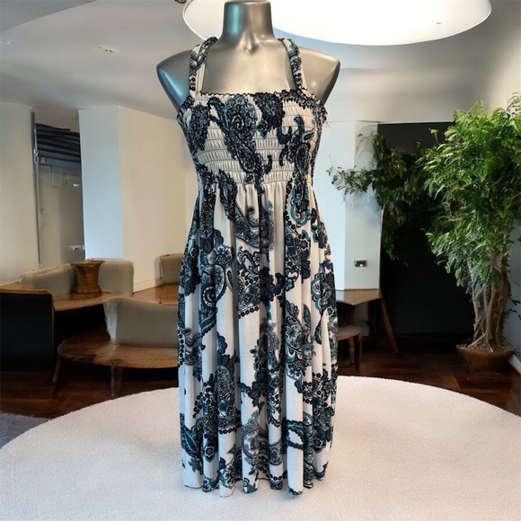 ✅Elegant Blue and White Paisley Midi Dress - Picture 1 of 11